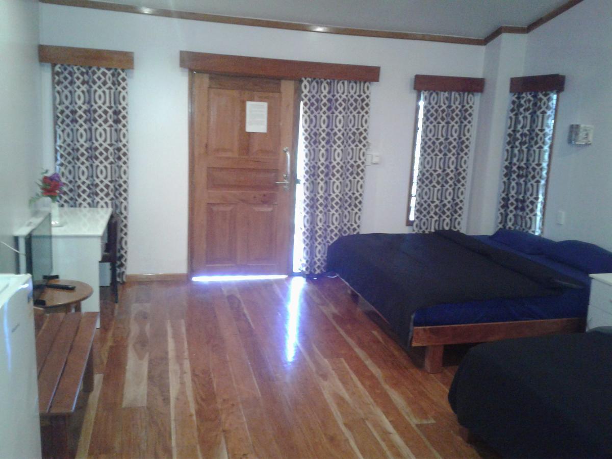 Blue Light Hotel ナンディ エクステリア 写真